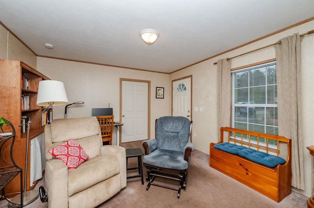 7 D'amours Avenue, Rochester, NH 03839