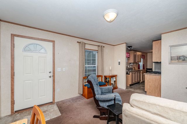 7 D'amours Avenue, Rochester, NH 03839