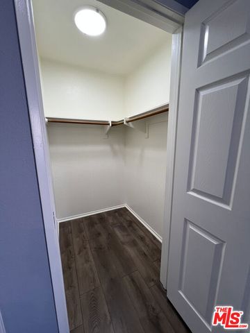 7639 Kester Avenue 5, Van Nuys, CA 91405