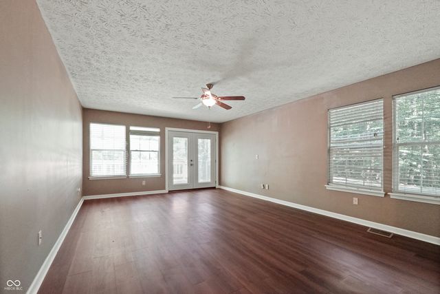 5682 Perry Road, Martinsville, IN 46151