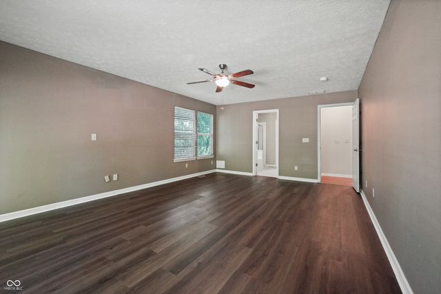 5682 Perry Road, Martinsville, IN 46151