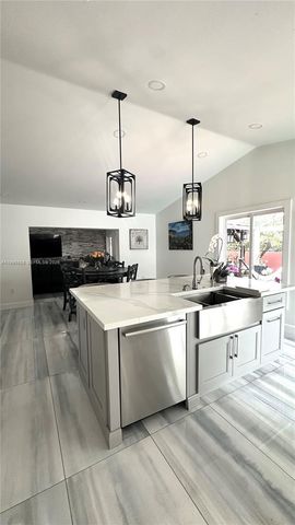 13411 SW 17th Ct, Miramar, FL 33027