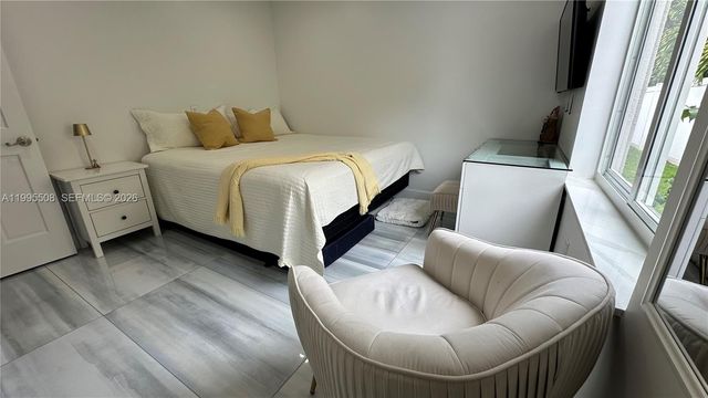 13411 SW 17th Ct, Miramar, FL 33027