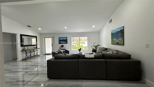 13411 SW 17th Ct, Miramar, FL 33027