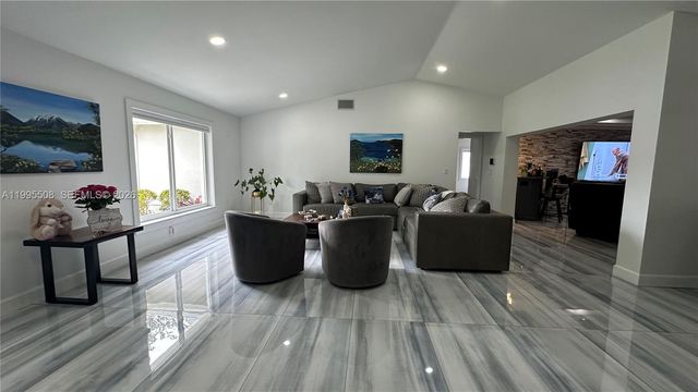 13411 SW 17th Ct, Miramar, FL 33027