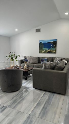 13411 SW 17th Ct, Miramar, FL 33027