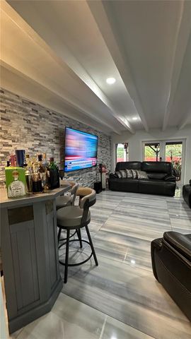 13411 SW 17th Ct, Miramar, FL 33027