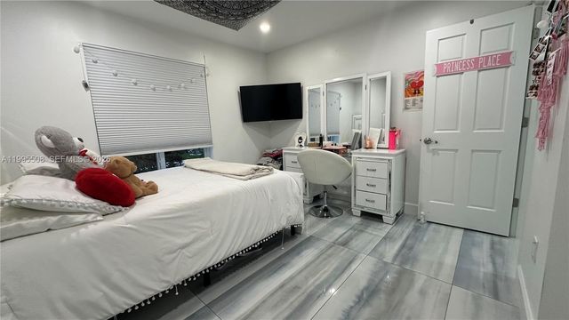 13411 SW 17th Ct, Miramar, FL 33027