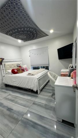 13411 SW 17th Ct, Miramar, FL 33027