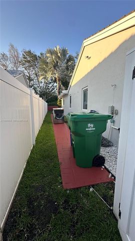 13411 SW 17th Ct, Miramar, FL 33027