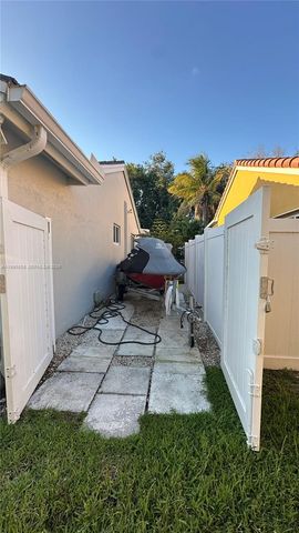 13411 SW 17th Ct, Miramar, FL 33027