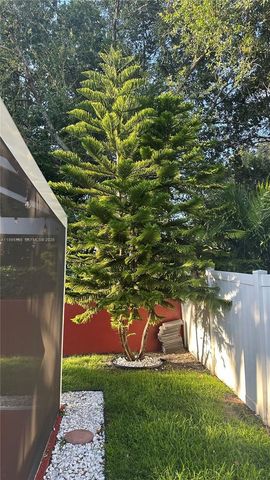 13411 SW 17th Ct, Miramar, FL 33027