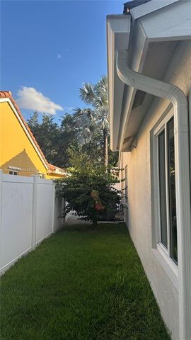 13411 SW 17th Ct, Miramar, FL 33027