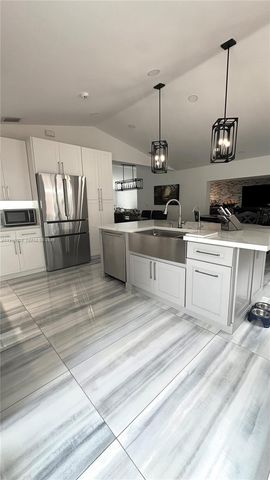 13411 SW 17th Ct, Miramar, FL 33027