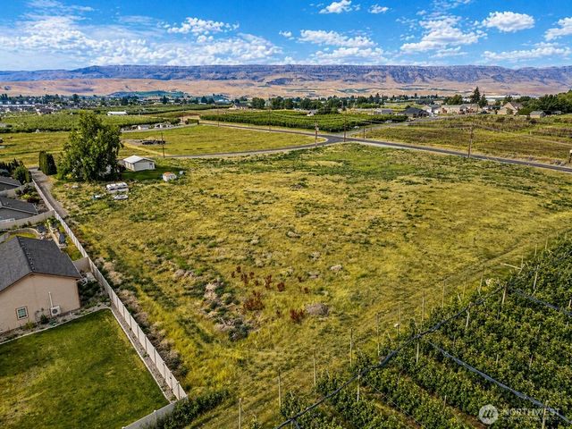 2440 6th Street SE, East Wenatchee, WA 98802