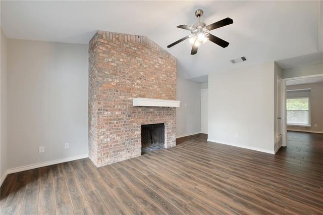 3839 SE Dry Creek DR 244, Austin, TX 78731