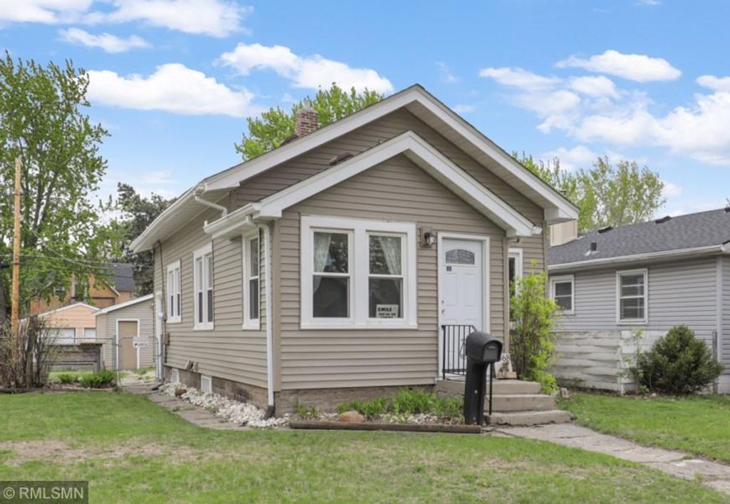 1868 Hawthorne Avenue E, Saint Paul, MN 55119