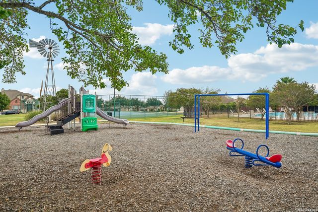 3344 ASHLEYS WAY, Marion, TX 78124