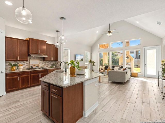 28845 Bluebottle, San Antonio, TX 78260