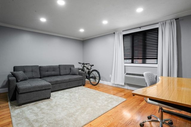 9 Appleton Street 208, Boston, MA 02118
