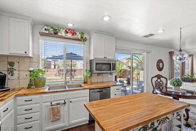 10328 Marc Kahre Avenue, Las Vegas, NV 89129
