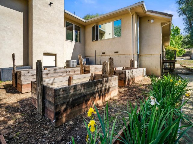 5080 Gold Hill Rd, Placerville, CA 95667