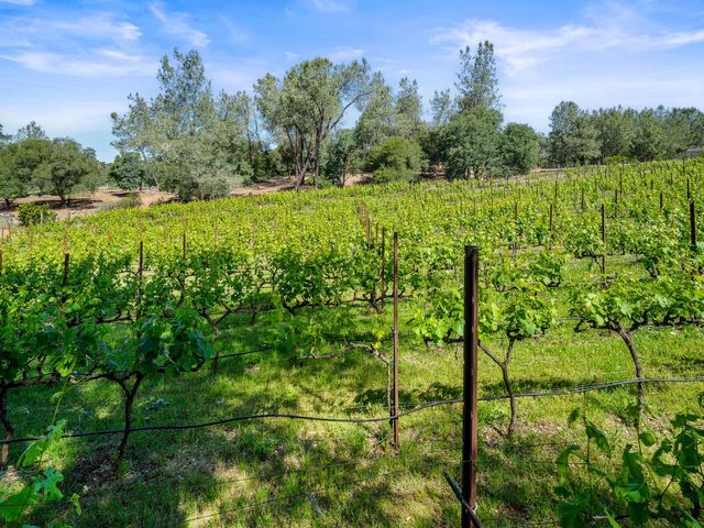 5080 Gold Hill Rd, Placerville, CA 95667