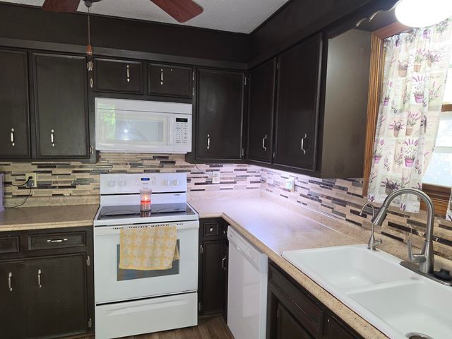 1800 E Ravena St, Park City, KS 67219