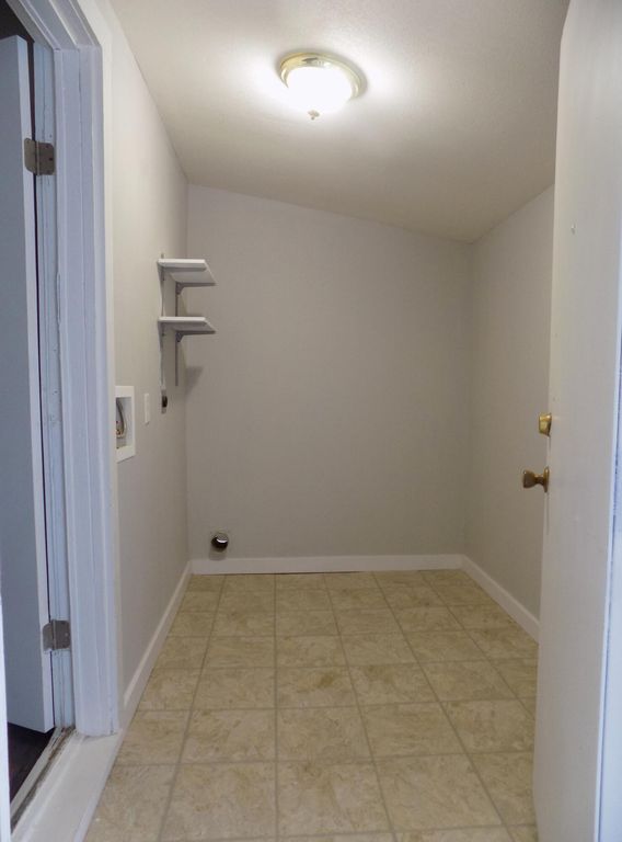 Image 16 of property listing at 1815 W Avenue K, San Angelo, TX 76901