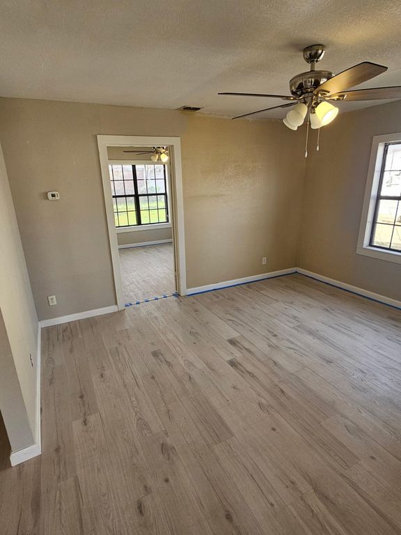 Image 23 of property listing at 1815 W Avenue K, San Angelo, TX 76901