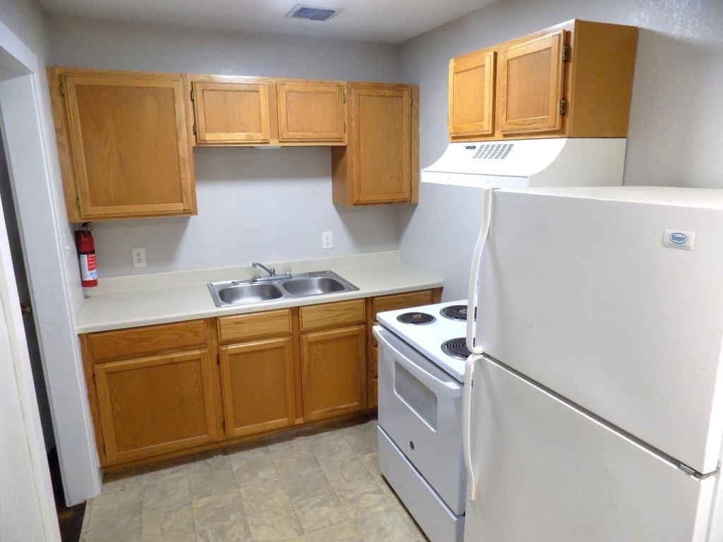 Image 4 of property listing at 1815 W Avenue K, San Angelo, TX 76901