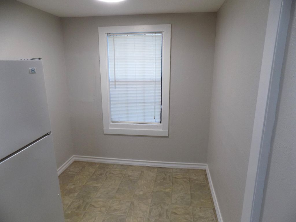 Image 7 of property listing at 1815 W Avenue K, San Angelo, TX 76901