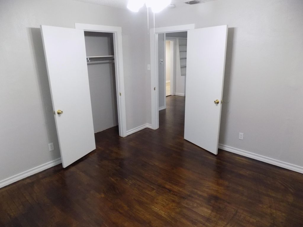 Image 9 of property listing at 1815 W Avenue K, San Angelo, TX 76901