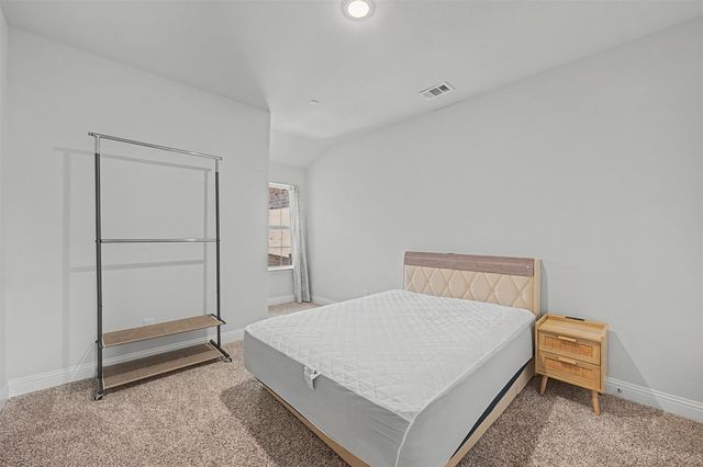 537 Hutchinson Lane, Lewisville, TX 75077