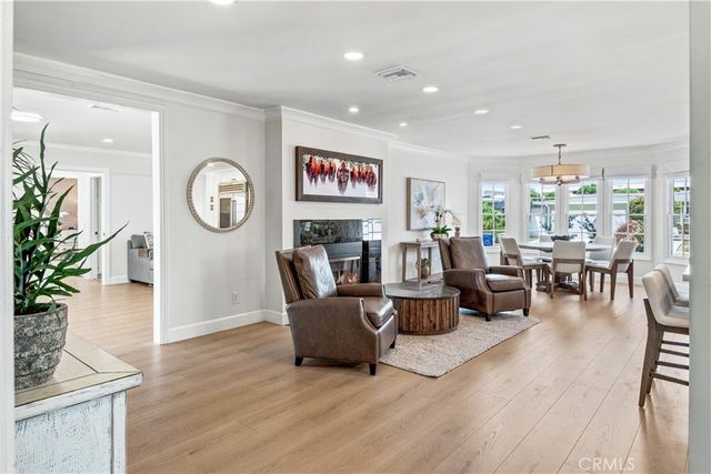 6440 E El Roble Street, Long Beach, CA 90815