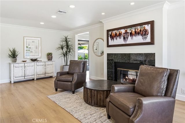 6440 E El Roble Street, Long Beach, CA 90815
