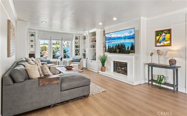 6440 E El Roble Street, Long Beach, CA 90815