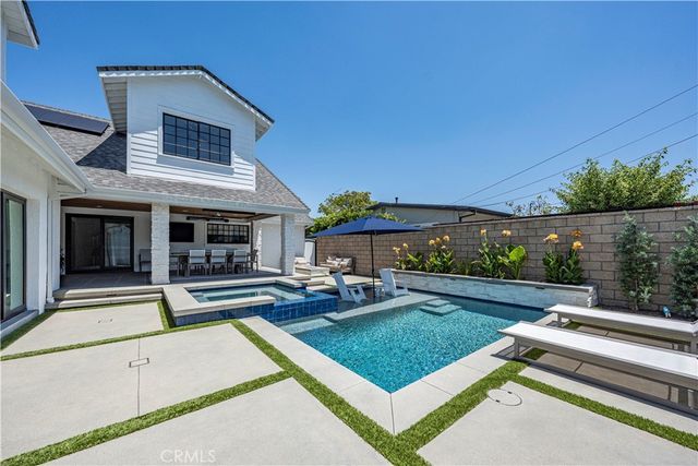 6440 E El Roble Street, Long Beach, CA 90815