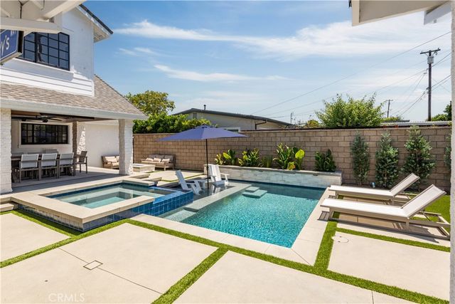 6440 E El Roble Street, Long Beach, CA 90815