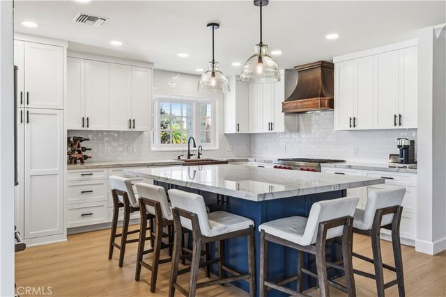 6440 E El Roble Street, Long Beach, CA 90815