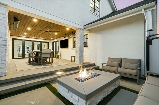6440 E El Roble Street, Long Beach, CA 90815