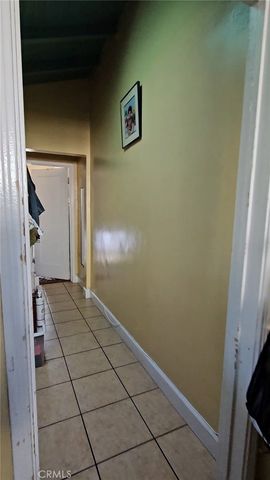 2546 S Bronson, Los Angeles, CA 90018