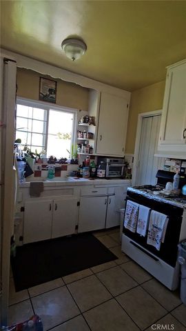 2546 S Bronson, Los Angeles, CA 90018