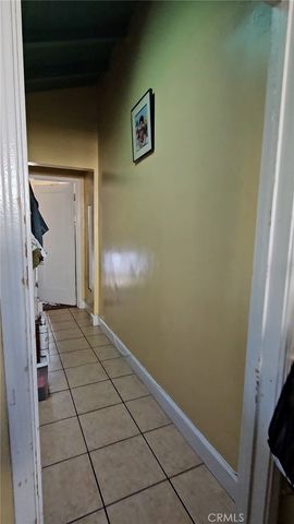 2546 S Bronson, Los Angeles, CA 90018