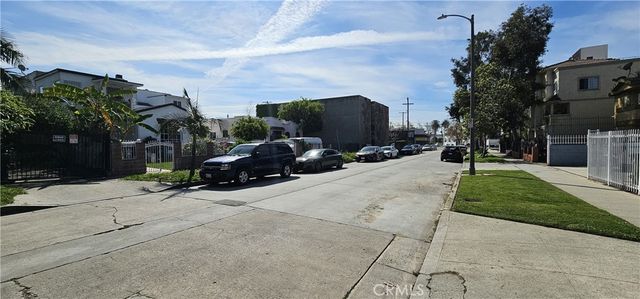 2546 S Bronson, Los Angeles, CA 90018