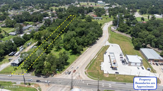 1005 Carmel Drive, Lafayette, LA 70501