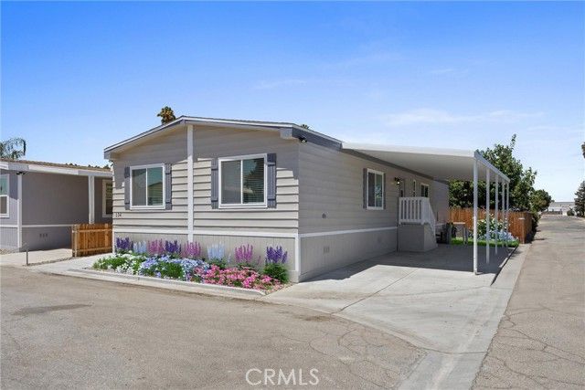 114 Cedarwood Lane, Bakersfield, CA 93308