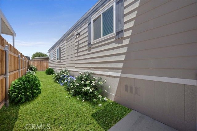 114 Cedarwood Lane, Bakersfield, CA 93308