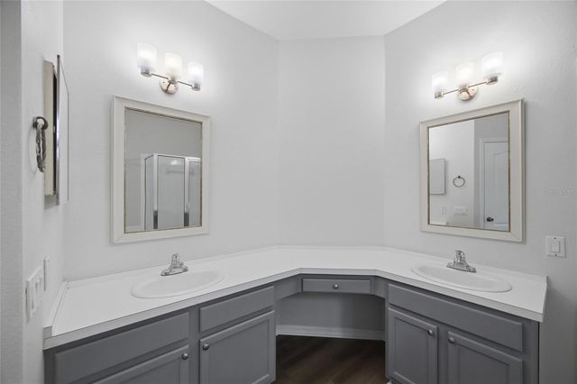 9307 HUNTINGTON PARK WAY, Tampa, FL 33647