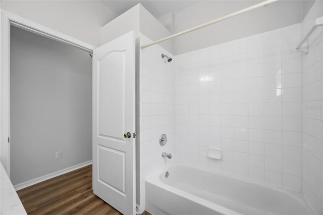 9307 HUNTINGTON PARK WAY, Tampa, FL 33647